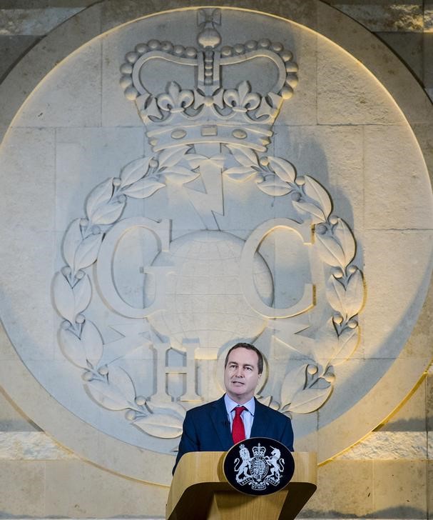 © Reuters. Ex-diretor da agência de espionagem britânica, Robert Hannigan, durante discurso em Cheltenham