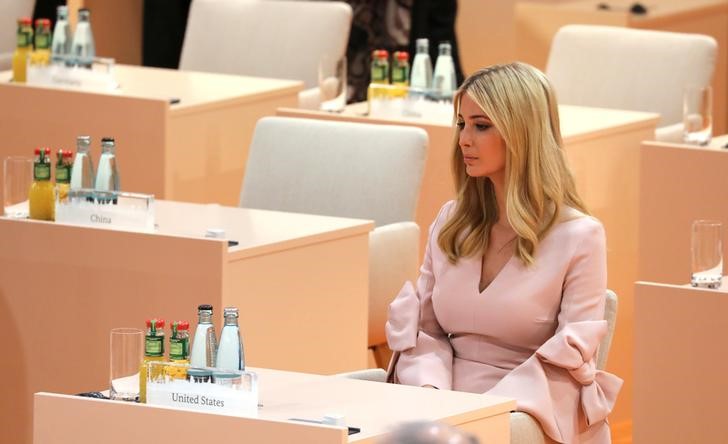 © Reuters. Ivanka Trump ocupa assento dos EUA no início de sessão de trabalho do G20