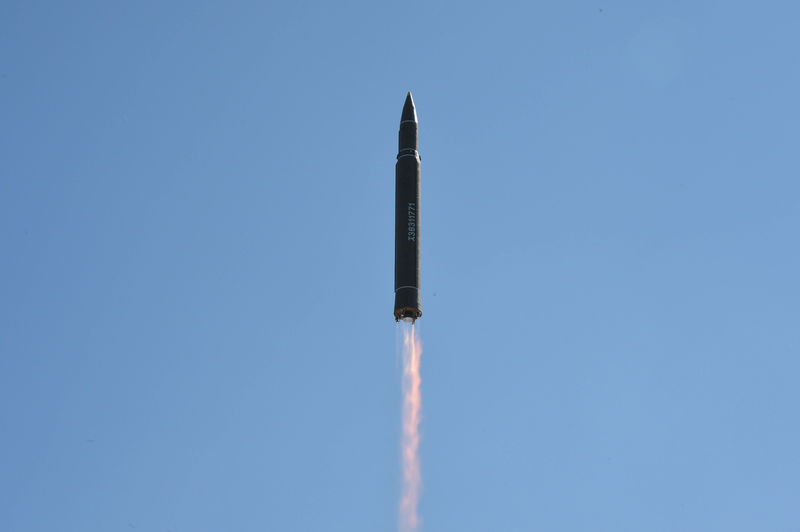 © Reuters. The intercontinental ballistic missile Hwasong-14 is seen during its test in this undated photo released by KCNA in Pyongyang