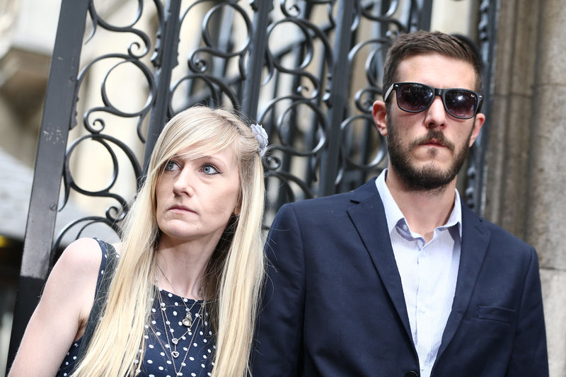 © Reuters. Charlie Gard's parents Connie Yates and Chris Gard leave after a hearing at the High Court in London