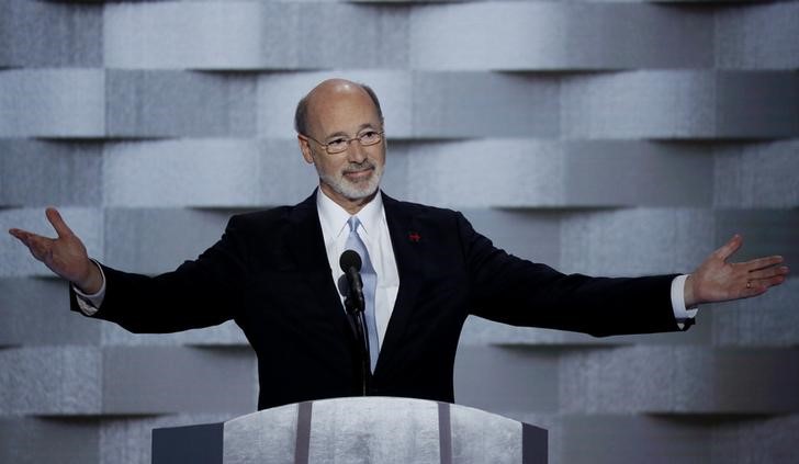 © Reuters. Pennsylvania Governor Tom Wolf speaks on the final night of the Democratic National Convention in Philadelphia