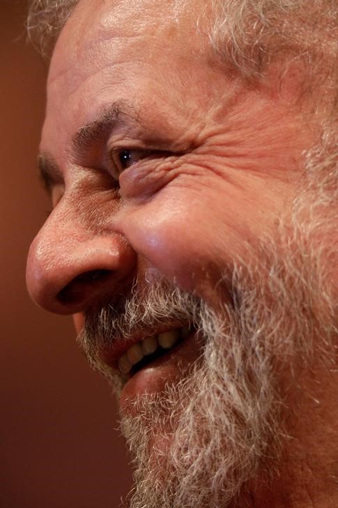 © Reuters. Ex-presidente Luiz Inácio Lula da Silva durante inauguração de nova sede do PT em Brasília