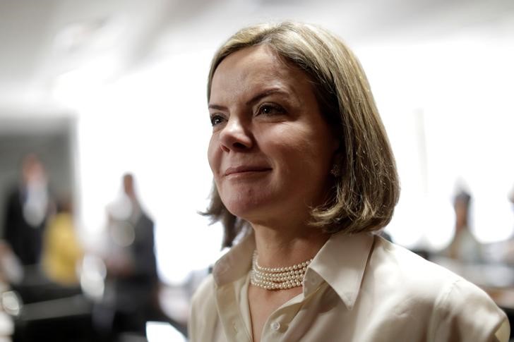 © Reuters. Presidente do PT, senadora Gleisi Hoffmann, durante audiência de comissão do Senado em Brasília