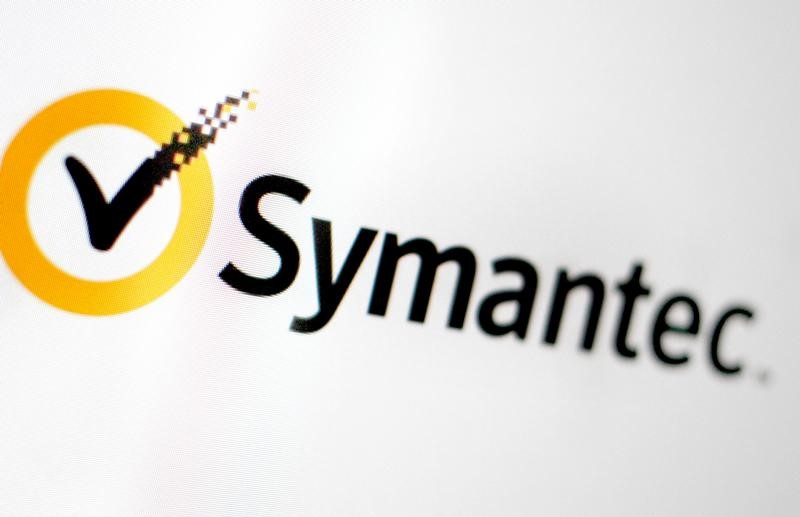 © Reuters. FILE PHOTO: The Symantec logo is pictured on a screen
