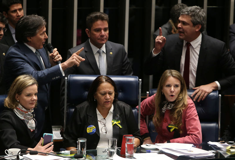 © Reuters. Senado de Brasil aprueba reforma laboral, en un fuerte espaldarazo para Temer