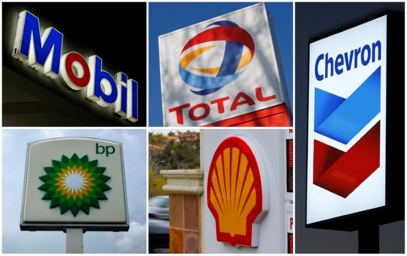 © Reuters. FILE PHOTO - A combination of file photos shows the logos of five of the largest publicly traded oil companies BP Chevron Exxon Mobil Royal Dutch Shell,and Total