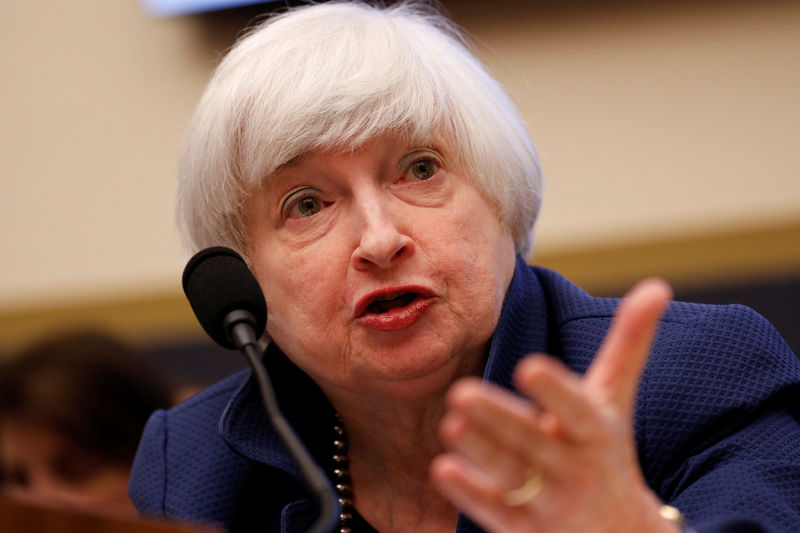 © Reuters. Yellen ve la economía de EEUU lo suficientemente firme para más alzas de tipos