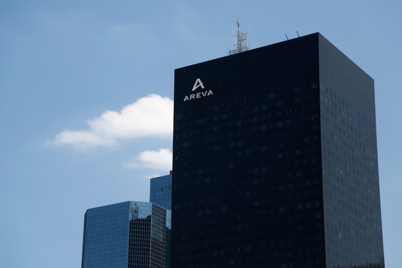 © Reuters. A logo is seen on the Areva Tower, the headquarters of the French nuclear reactor maker Areva, at La Defense business and financial district in Courbevoie near Paris