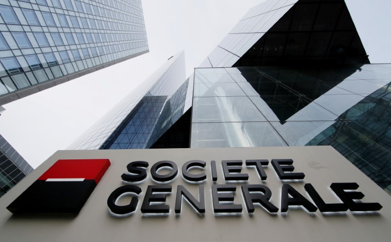 © Reuters. FILE PHOTO: The logo of the French bank Societe Generale is seen in front of the bank's headquarters building at La Defense business and financial district in Courbevoie near Paris