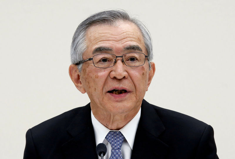 © Reuters. FILE PHOTO : Tokyo Electric Power Co Holdings new chairman Takashi Kawamura speaks at a news conference in Tokyo