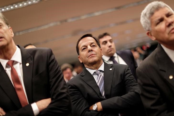 © Reuters. Deputado Federal Sergio Zveiter, relator de denúncia contra presidente Michel Temer na CCJ da Câmara dos Deputados, em Brasília, Brasil