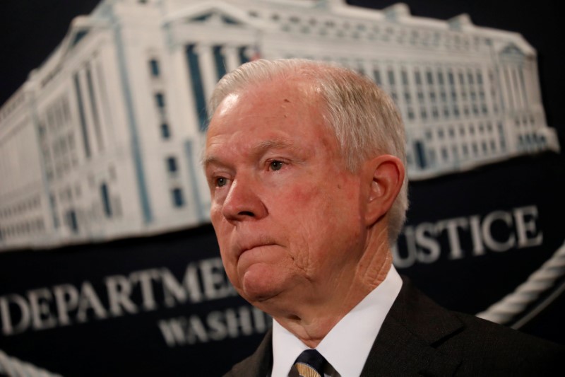 © Reuters. U.S. Attorney General Jeff Sessions looks during a press conference announcing the outcome of the national health care fraud takedown at the Justice Department in Washington