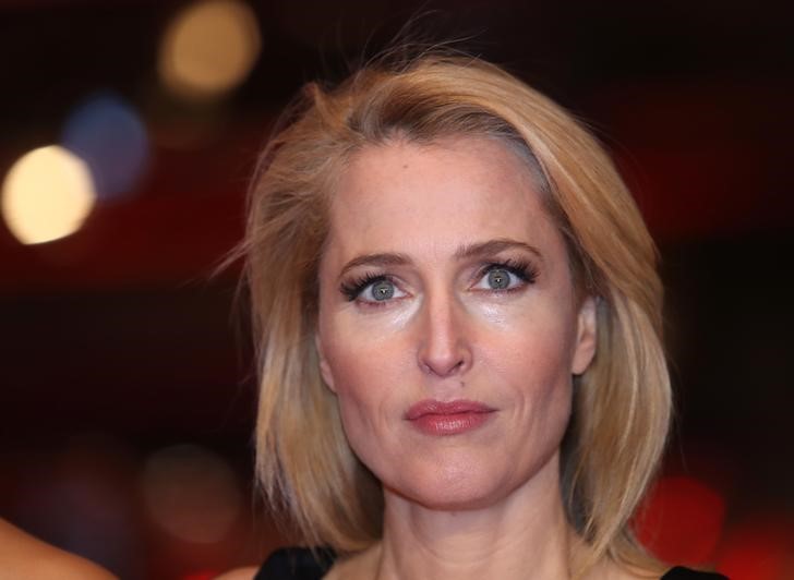 © Reuters. Atriz Gillian Anderson, cotada para viver Bond mulher nos cinemas