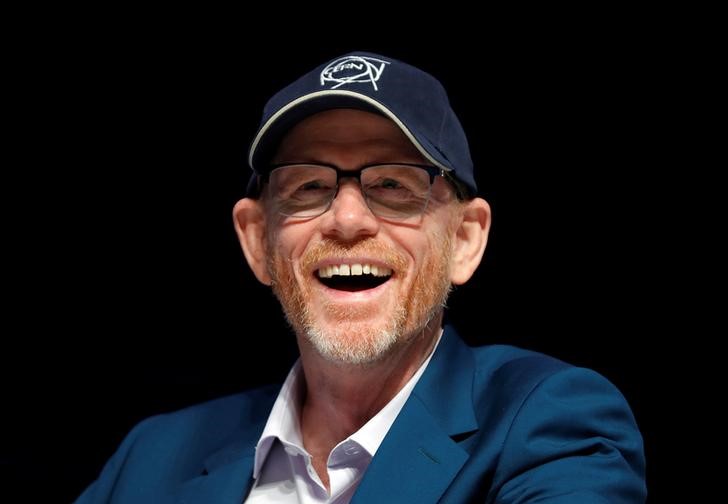 © Reuters. Diretor Ron Howard concede entrevista em Cannes