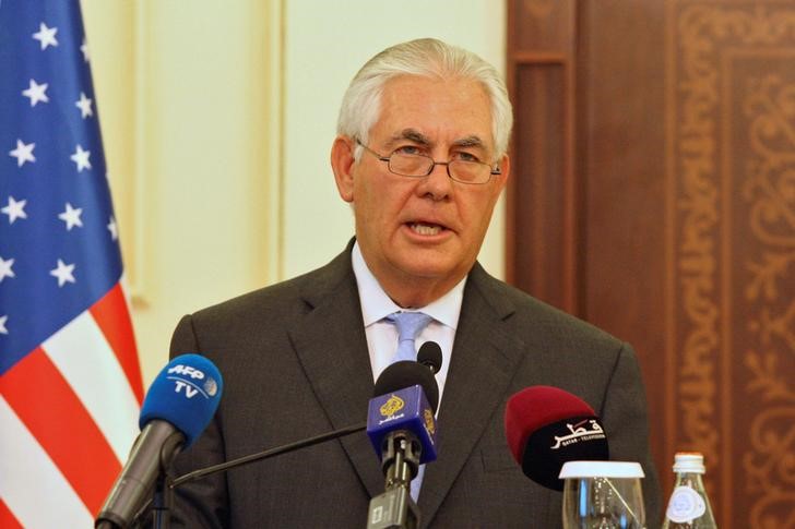 © Reuters. Rex Tillerson concede entrevista em Doha