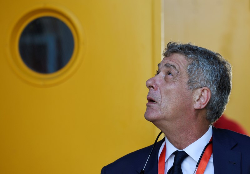 © Reuters. Detenido el presidente de la Federación Española de Fútbol - medios