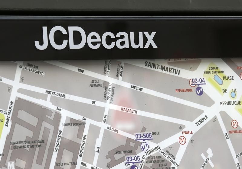 © Reuters. JCDECAUX À SUIVRE À PARIS