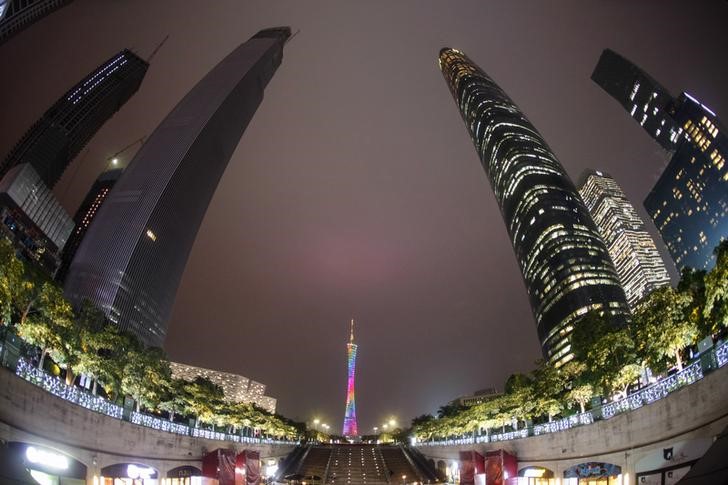 © Reuters. The Canton Tower, or Guangzhou TV Tower, is seen among skyscrapers in Guangzhou