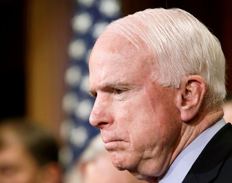 © Reuters. FILE PHOTO: The chair of the Senate Armed Services Committee Senator John McCain (R-AZ) delivers remarks at a bi-partisan news conference on Capitol Hill in Washington