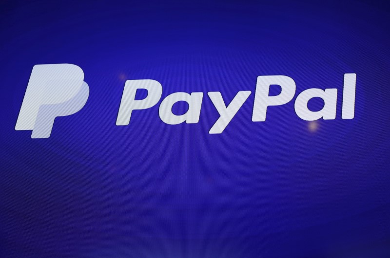 © Reuters. The PayPal logo is seen during an event at Terra Gallery in San Francisco