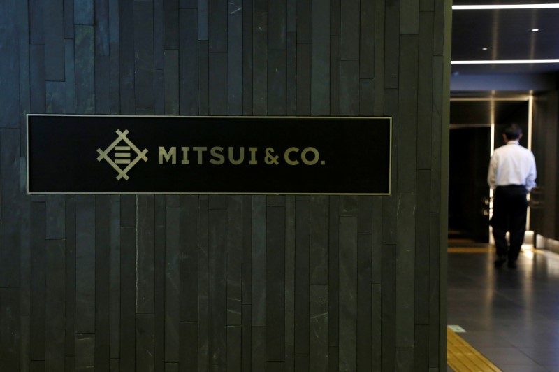 © Reuters. Logo of the Japanese trading company Mitsui & Co. is seen in Tokyo