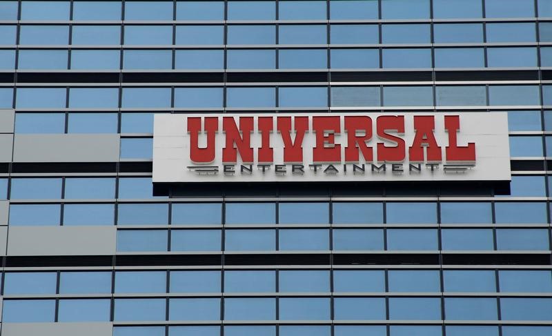© Reuters. The logo of Universal Entertainment Corp. is seen at the company's headquarters in Tokyo
