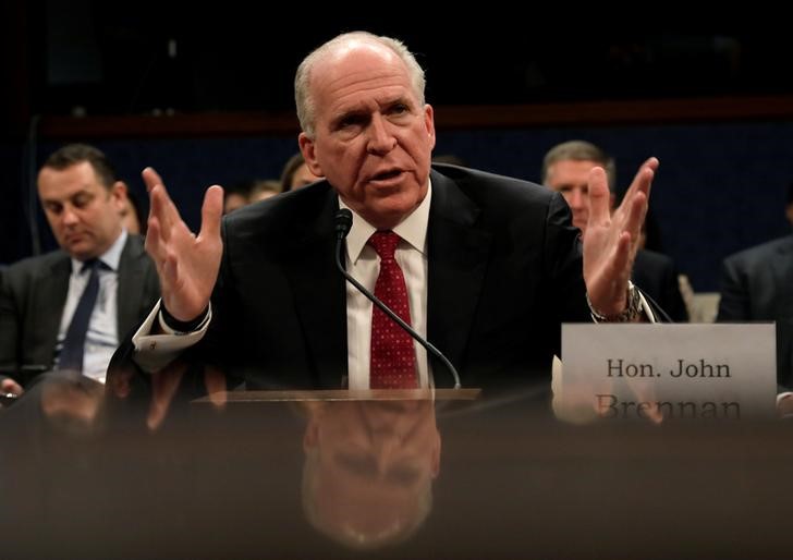 © Reuters. Former CIA Director John Brennan tesifies on Capitol Hill in Washington