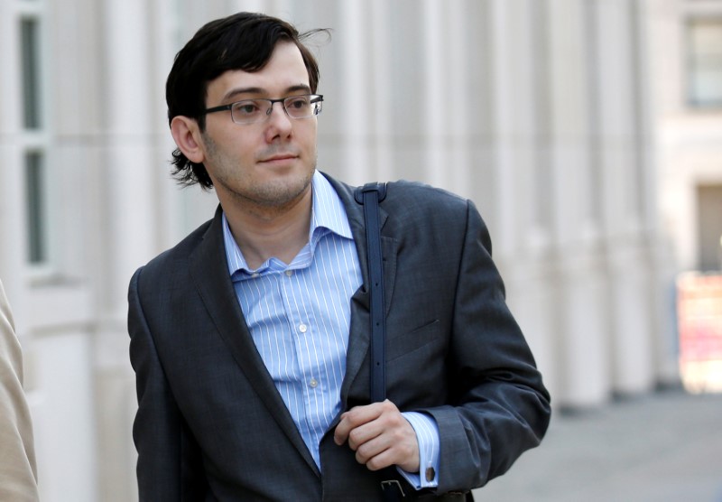 © Reuters. Martin Shkreli, former chief executive officer of Turing Pharmaceuticals and KaloBios Pharmaceuticals Inc, arrives for his trial at U.S. Federal Court in Brooklyn, New York