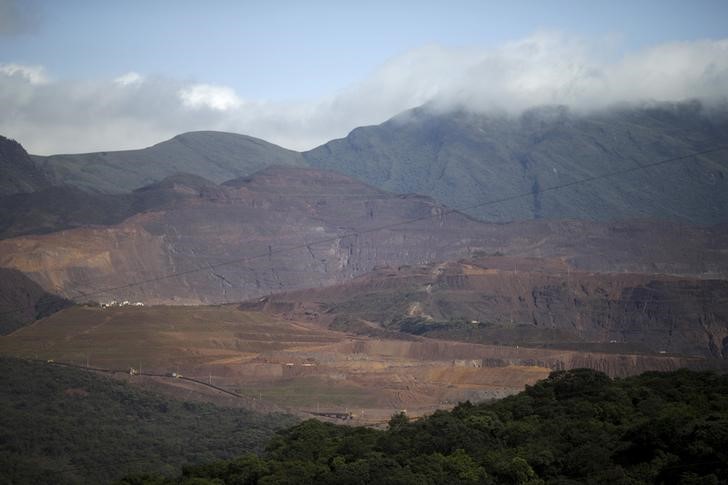 © Reuters. Visão geral de mina de minério de ferro em Mariana, no Estado de Minas Gerais, Brasil