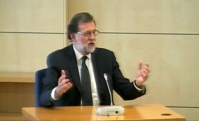 © Reuters. Primeiro-ministro da Espanha, Mariano Rajoy, durante depoimento como testemunha em caso de corrupção, em San Fernando de Henares