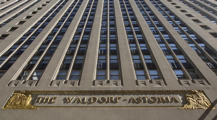 © Reuters. Отель Waldorf Astoria в Нью-Йорке