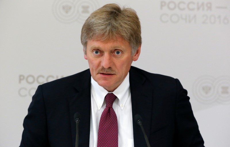 © Reuters. Porta-voz do Kremlin, Dmitry Peskov, durante coletiva de imprensa em Sochi, na Rússia