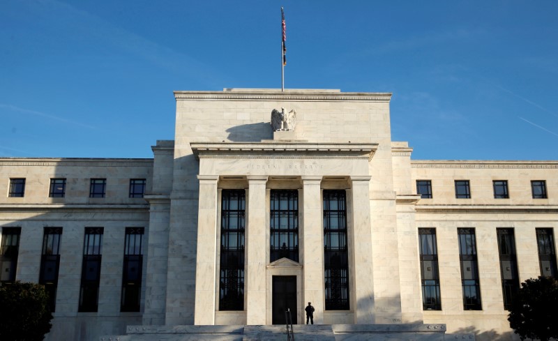 © Reuters. FILE PHOTO - The U.S. Federal Reserve in Washington