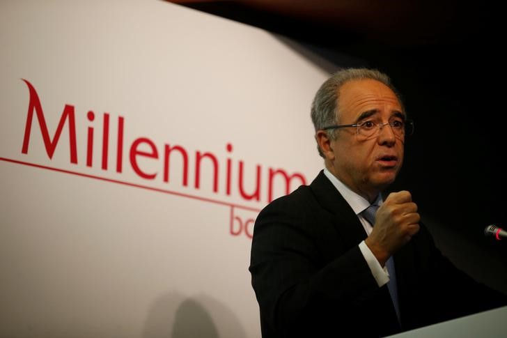 © Reuters. Millennium BCP Bank's CEO Nuno Amado holds a news conference in Lisbon