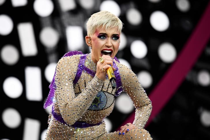 © Reuters. Katy Perry durante show no Glastonbury Festival