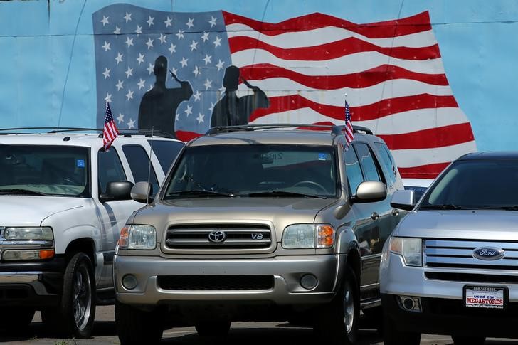 © Reuters. Carros à venda na Califórnia