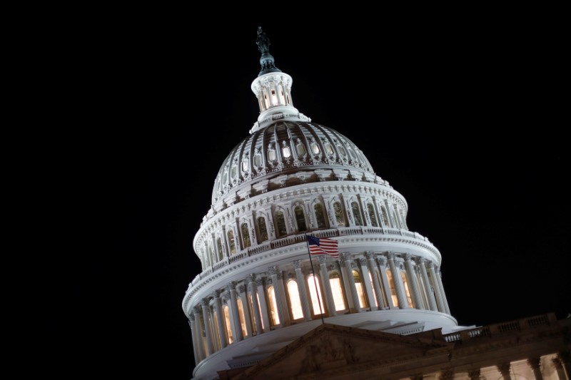 © Reuters. The United States Capitol is seen prior to an all night round of health care votes on Capitol Hill in Washington