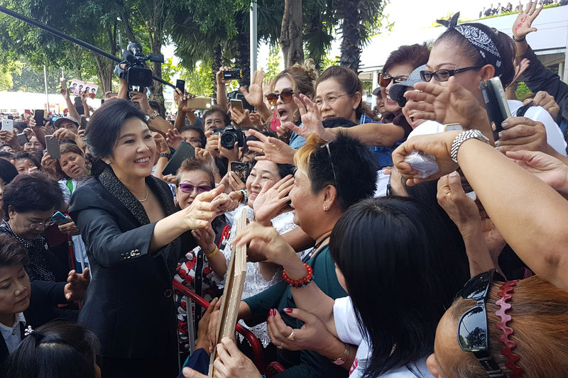 © Reuters. ينجلوك للمحكمة: لم أتصرف بعدم نزاهة وأنا رئيسة وزراء تايلاند