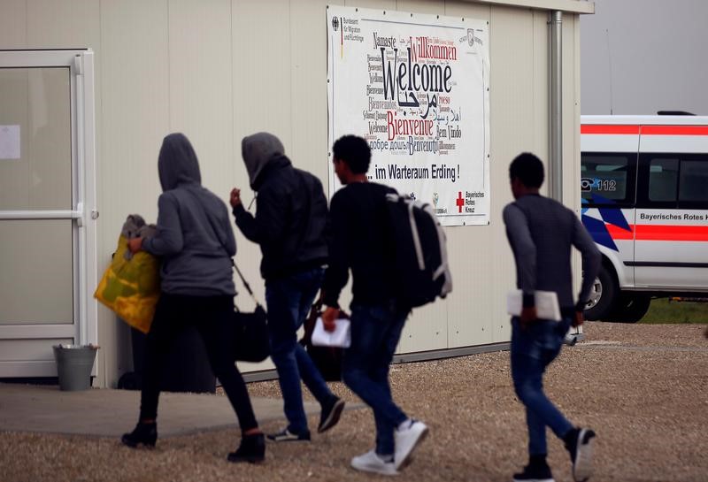 © Reuters. نسبة المهاجرين بين سكان ألمانيا ترتفع إلي مستوى قياسي جديد