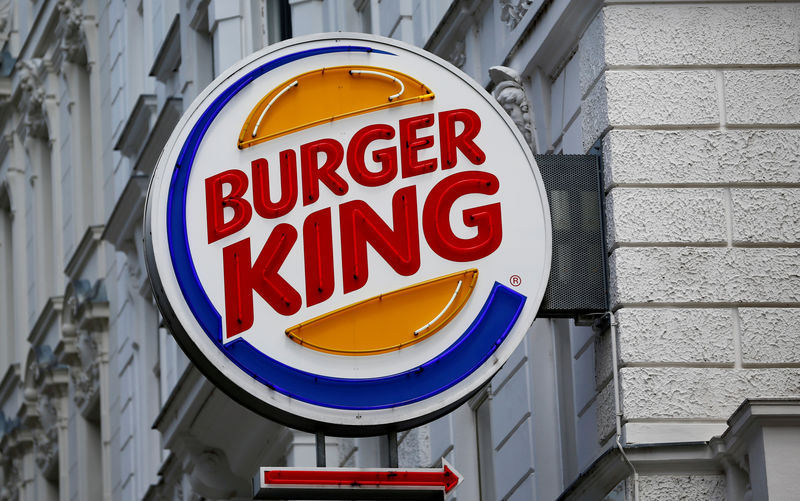 © Reuters. FILE PHOTO: The logo of Burger King is seen outside a shop in Vienna