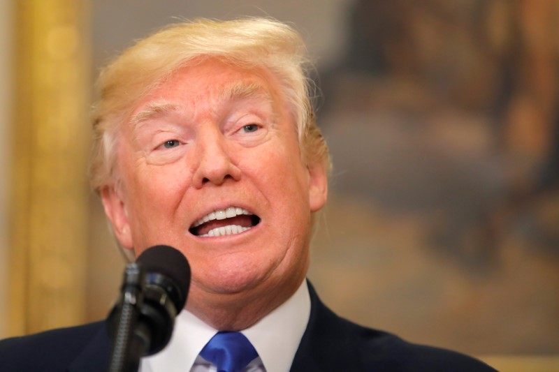 © Reuters. U.S. President Donald Trump speaks during an announcement on immigration reform in the Roosevelt Room of the White House in Washington