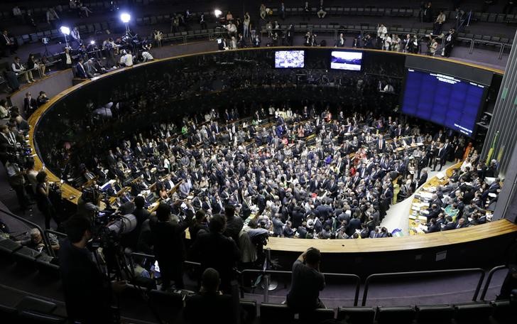 © Reuters. Plenário da Câmara dos Deputados em Brasília