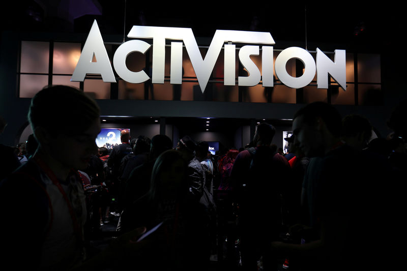 © Reuters. FILE PHOTO: The Activision booth is shown at the E3 2017 Electronic Entertainment Expo in Los Angeles