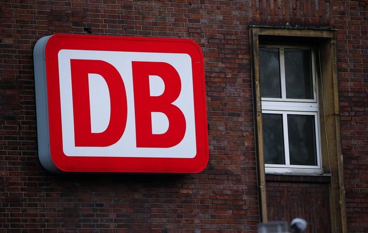 © Reuters. The logo of German railways Deutsche Bahn is seen at the Hauptbahnhof main train station of Duesseldorf,