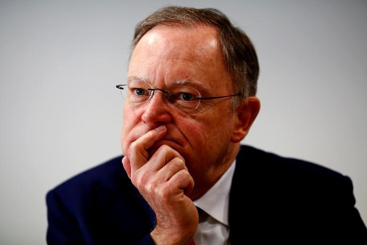 © Reuters. Lower Saxony State Premier Stephan Weil during Reuters interview in Berlin