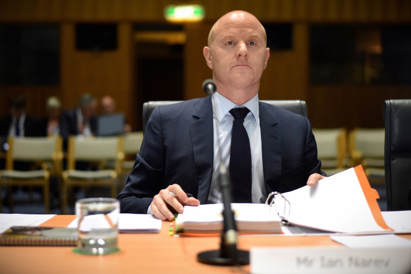 © Reuters. Commonwealth Bank of Australia chief executive Ian Narev prepares to speak during the annual public hearing for the House of Representatives Standing Committee on Economics in Parliament House, Canberra, Australia