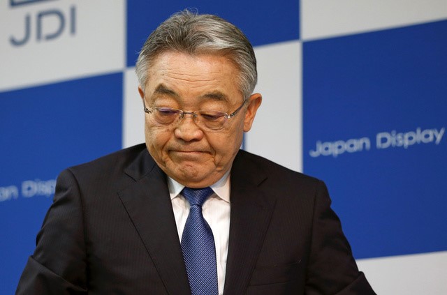 © Reuters. Japan Display Inc's Chief Executive Nobuhiro Higashiiriki attends a news conference in Tokyo