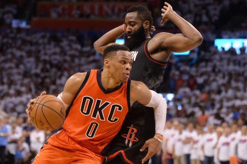 © Reuters. NBA: Playoffs-Houston Rockets at Oklahoma City Thunder