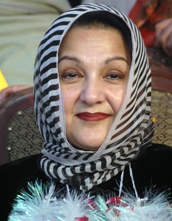 © Reuters. زوجة رئيس وزراء باكستان المعزول تسعى لشغل مقعده البرلماني