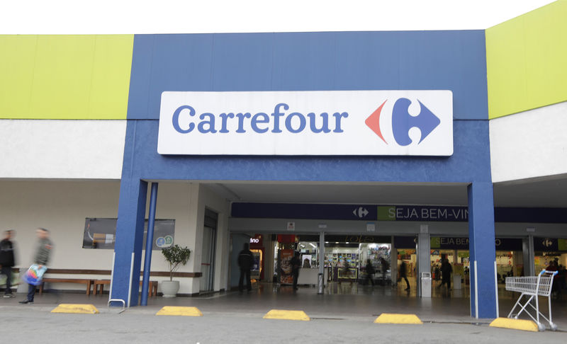 © Reuters. CARREFOUR BRASIL COMPTE SUR LES PRIX POUR GAGNER DES PARTS DE MARCHÉ